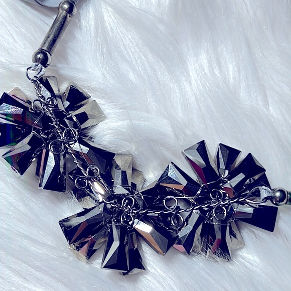 Starburst Statement Necklace - Picture 12 of 12